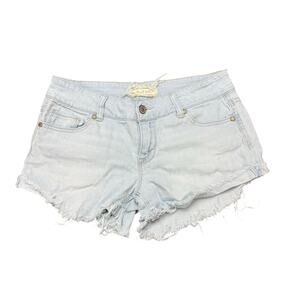 Altar’d State‎ Women's Shorts 27/5 (29x2) Light Wash Frayed Legs Distressed